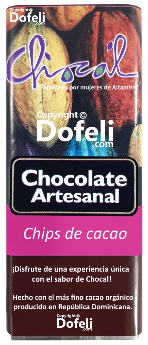 Dominican artisan chocolate bar by Chocal made with organic cocoa chips from the mountains of Altamira.